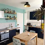 New & Cosy Beautiful Apt Close Marais!