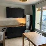New & Cosy Beautiful Apt Close Marais!