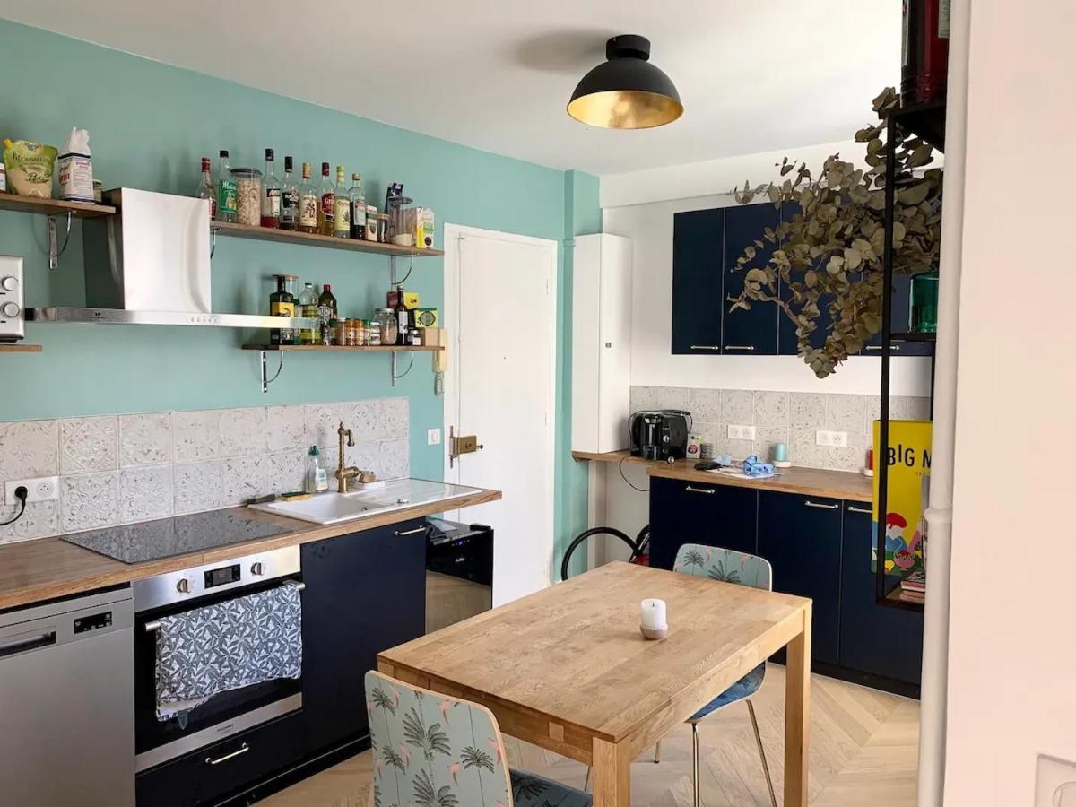New & Cosy Beautiful Close Marais! Parijs